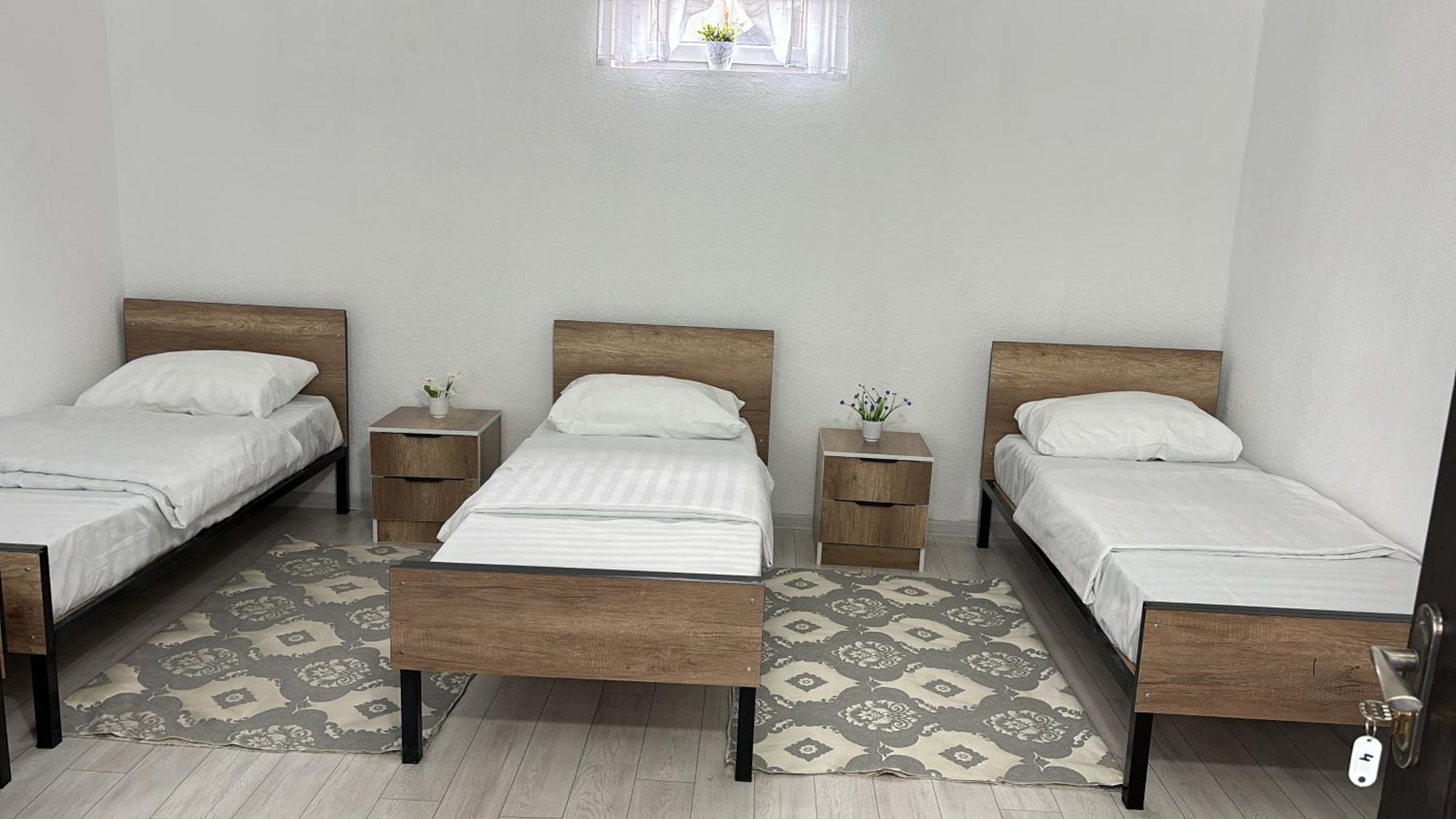 Hostel,Halal Хостел,Халал Tokmok المظهر الخارجي الصورة