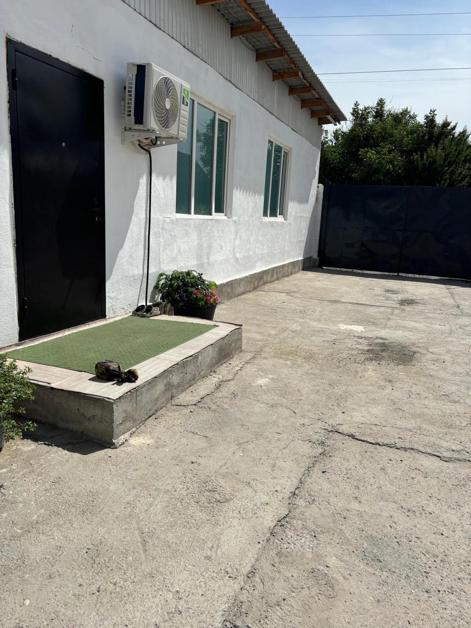 Hostel,Halal Хостел,Халал Tokmok المظهر الخارجي الصورة