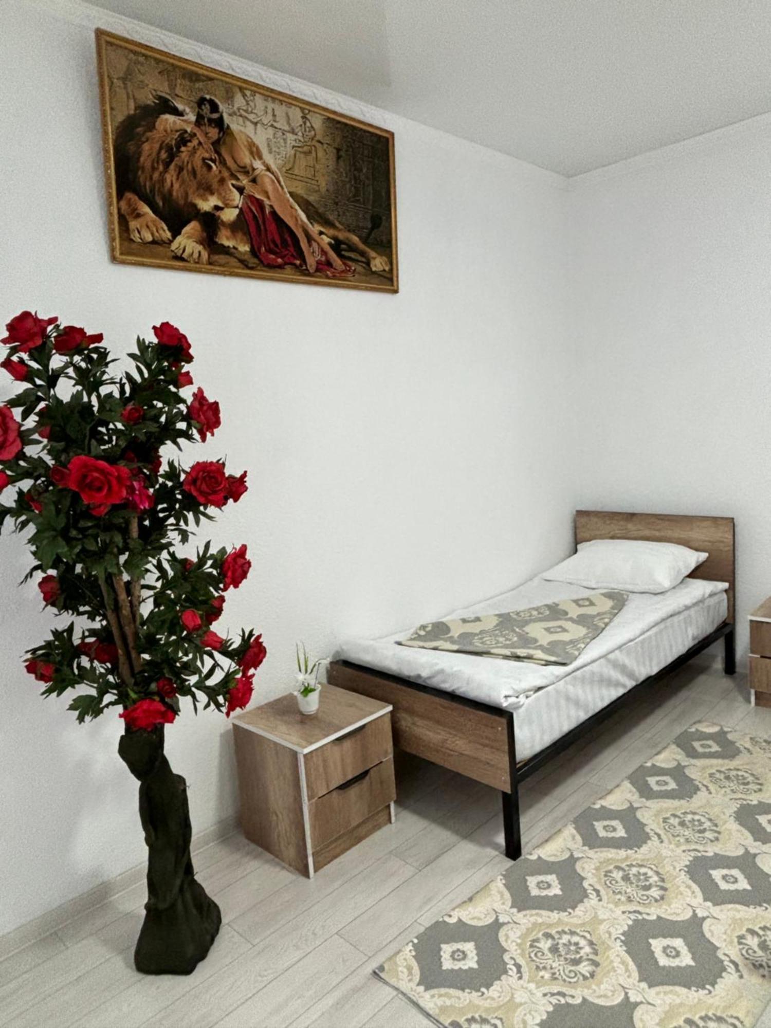 Hostel,Halal Хостел,Халал Tokmok المظهر الخارجي الصورة