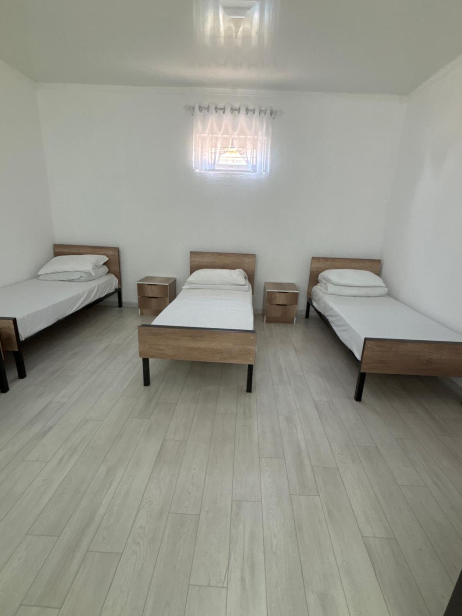 Hostel,Halal Хостел,Халал Tokmok المظهر الخارجي الصورة