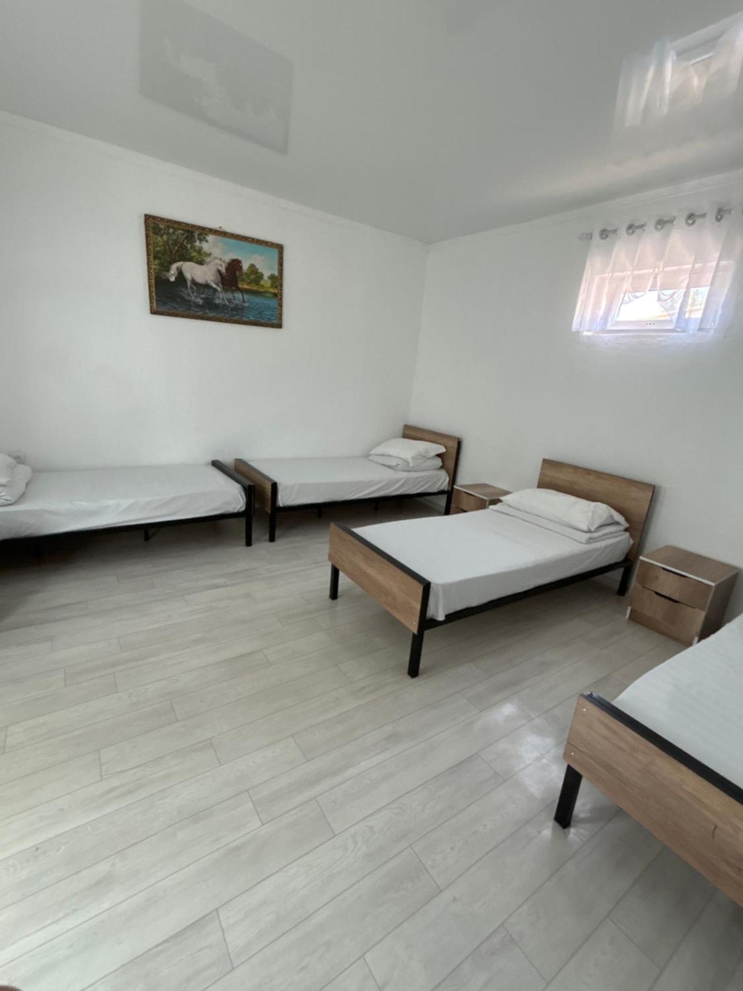 Hostel,Halal Хостел,Халал Tokmok المظهر الخارجي الصورة