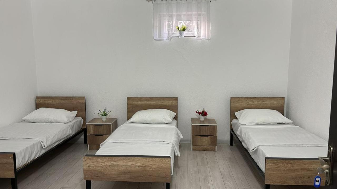Hostel,Halal Хостел,Халал Tokmok المظهر الخارجي الصورة